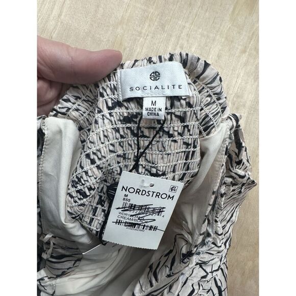 Socialite Abstract Print Off Shouldar Mini Dress Smock Back New! $118 Rayon Mini - Picture 5 of 8